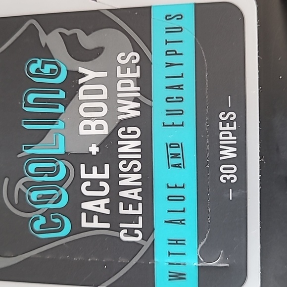 The Nobleman Men's Face and Body Wipes - Hemp and Cooling Packages - Picture 9 of 9